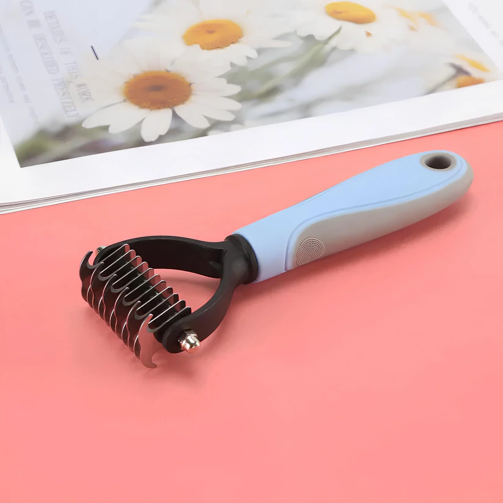 Dog & Cat Brush - The ultimate pet happiness tool - Image 3
