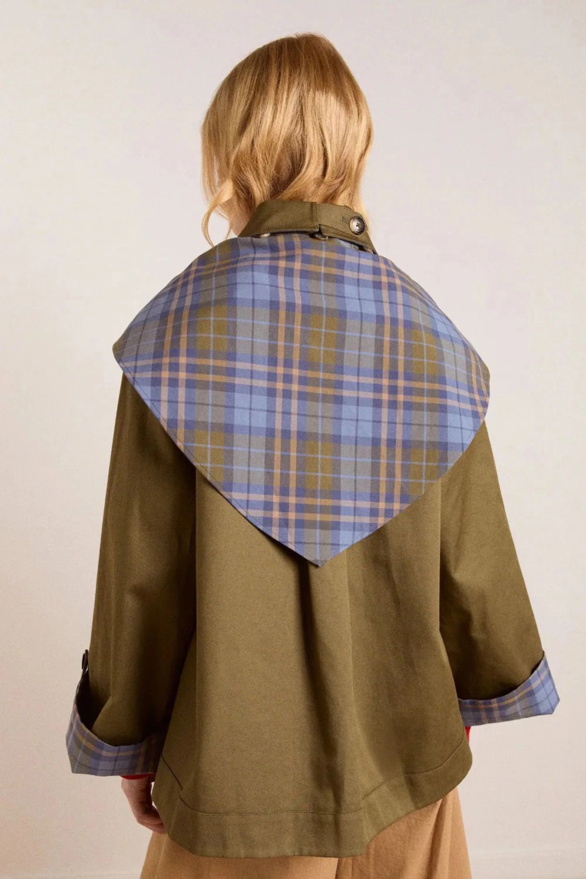 Jerry Crop Trench – Reversible Design for the Fearlessly Stylish ✨ - Image 5