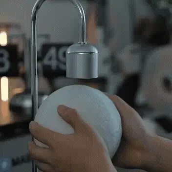 Lunarshine™ - Levitating Moon Lamp & Wireless Charger - Image 5